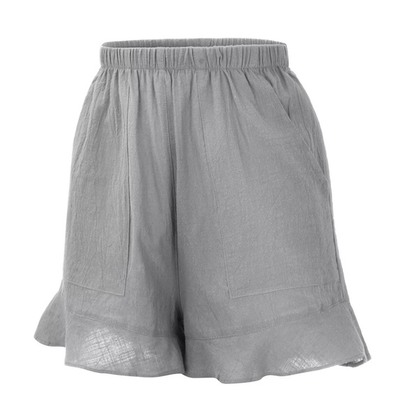 Woman’s Cargo Ruffle Shorts - Picture 3 of 8